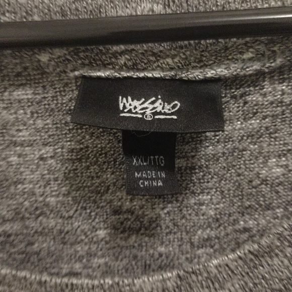 Top - Picture 2 of 2